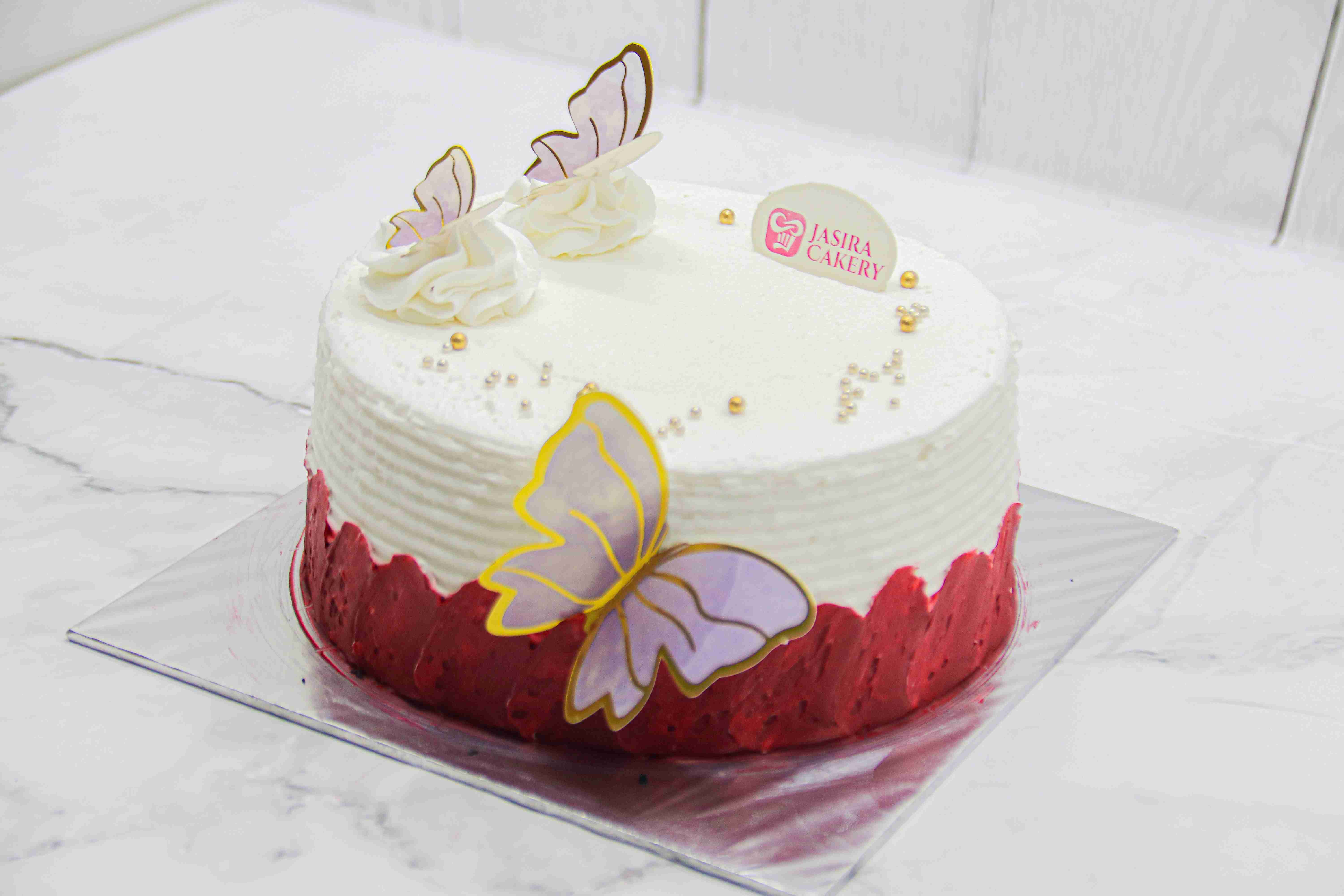 Velvet Bloom Cake 18cm