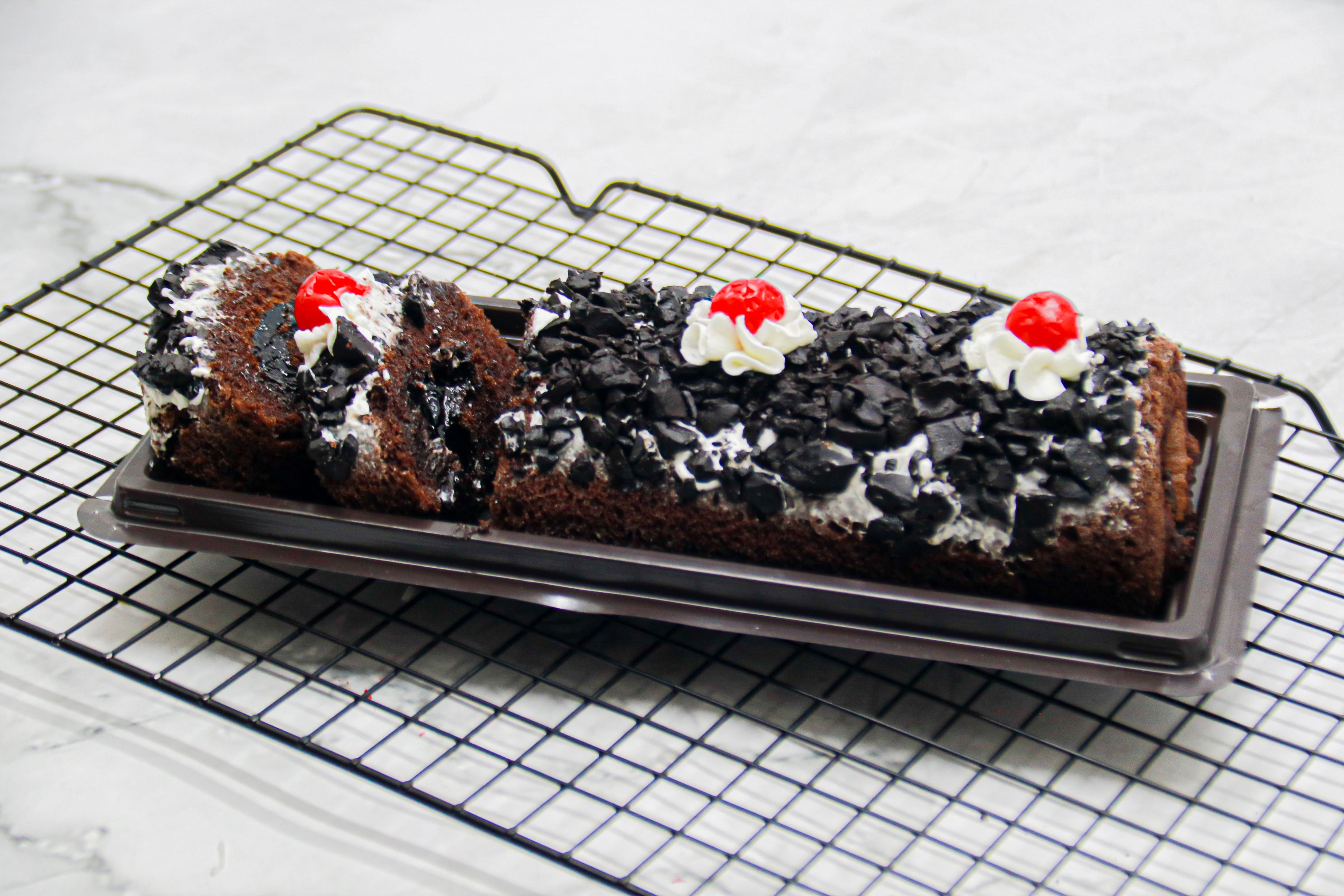 Bolu Gulung (Roll cake) Blackforest Original