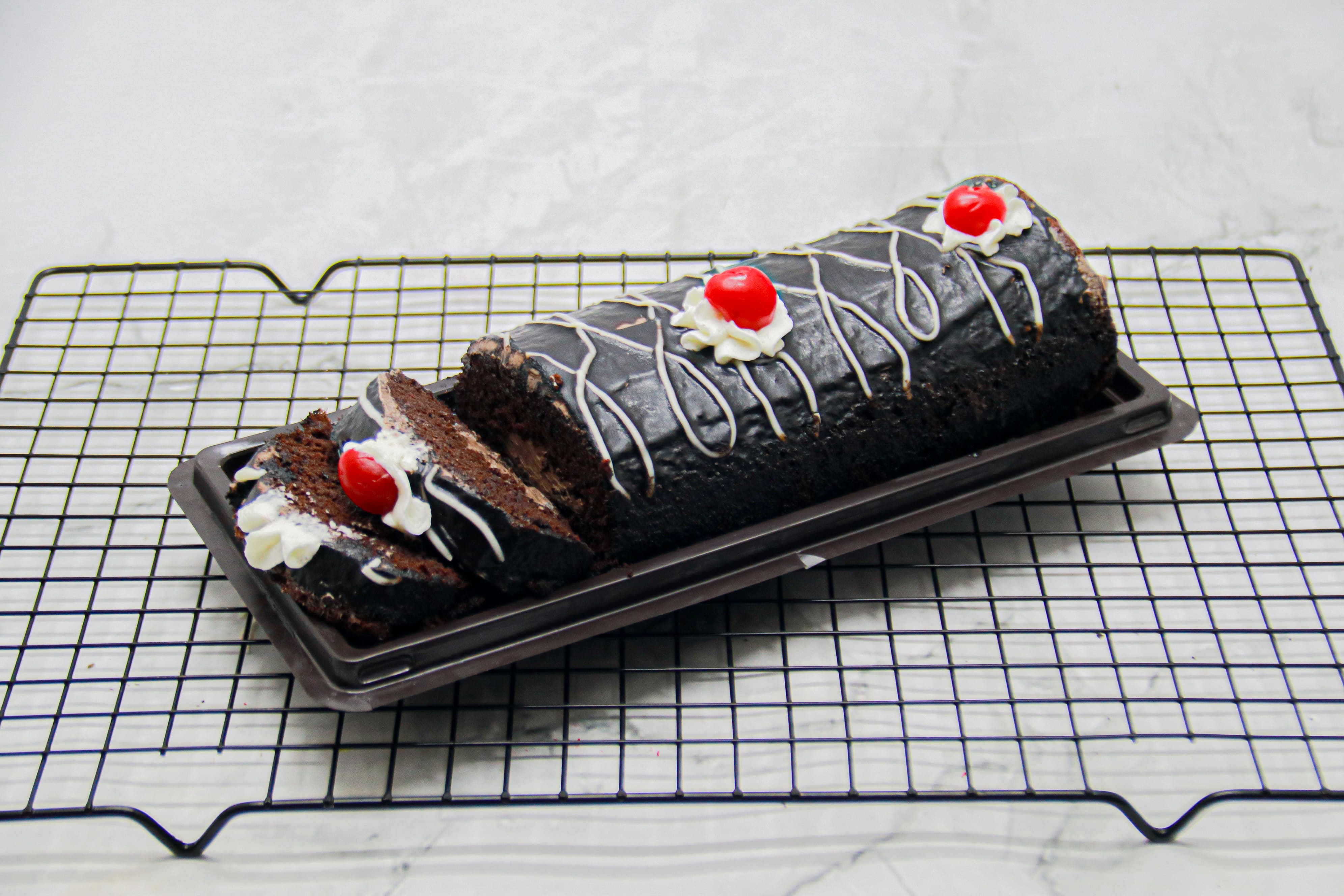 Bolu Gulung (Roll cake) Classic Blackforest